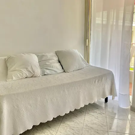 Le Charmant Studio, Proche Plage Menton Exterior foto